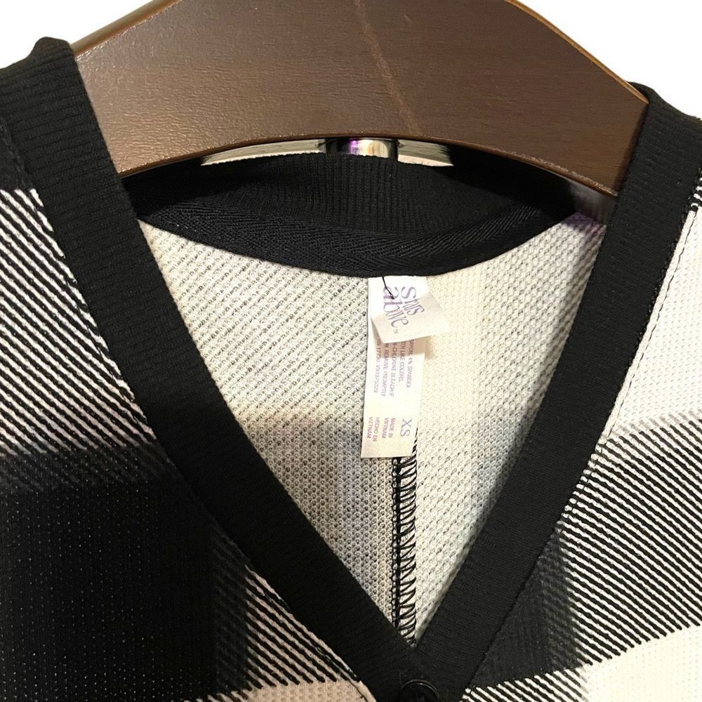 STARS ABOVE Women’s Thermal One Piece Pajamas in Black and Cream Size XS NEW - Picture 13 of 15